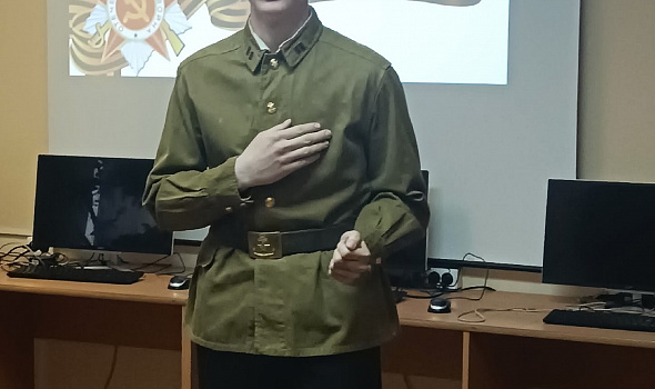 конкурс чтецов «Храним в сердцах Победу эту»