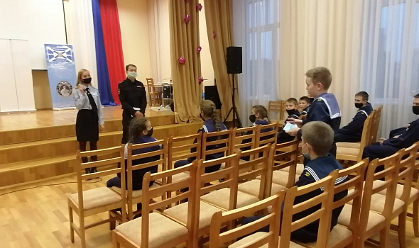 "Беседы о главном" или как провести безопасно каникулы. Встречи с сотрудниками ГИБДД