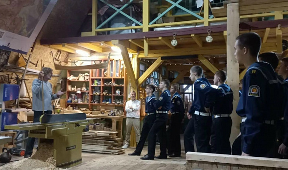Кадеты проходят курс «молодого первопроходца»