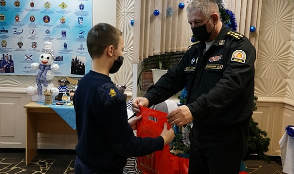  Руководитель Управления Росгвардии по Архангельской области поздравил кадет с новогодними праздникам