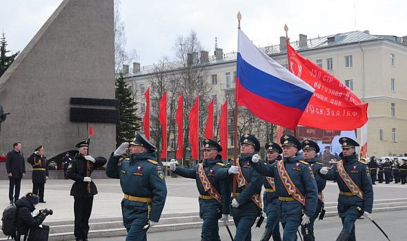 С ДНЁМ ПОБЕДЫ !